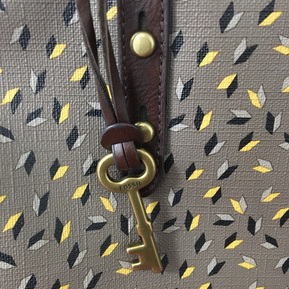 fossil tote - Picture 2 of 7